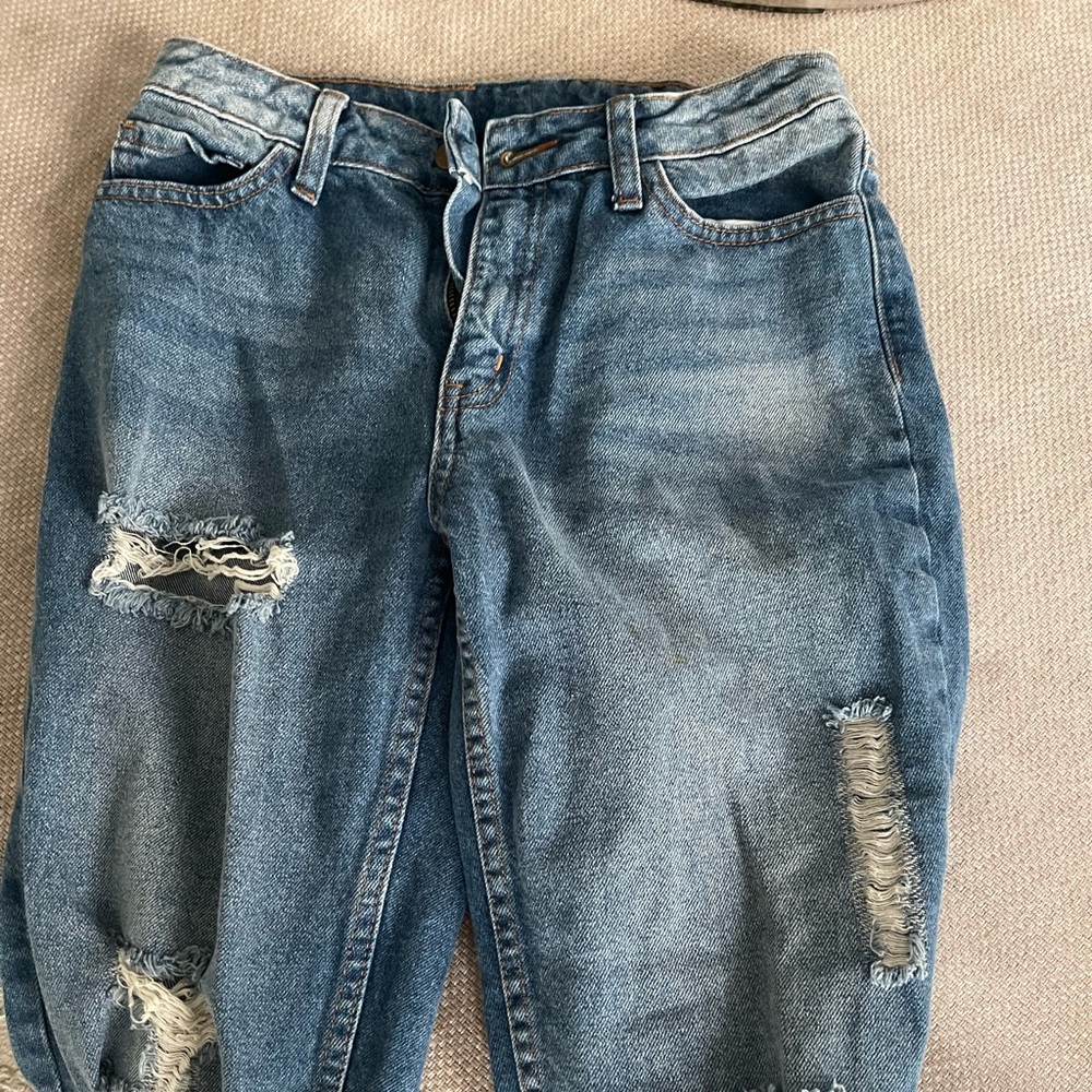 FASHION NOVA JEANS